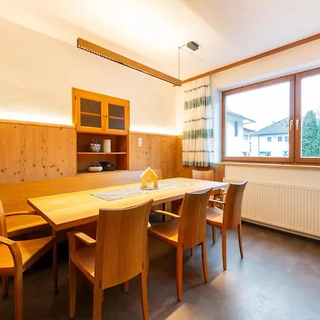 House In Near Zillertal Slopes * フューゲン